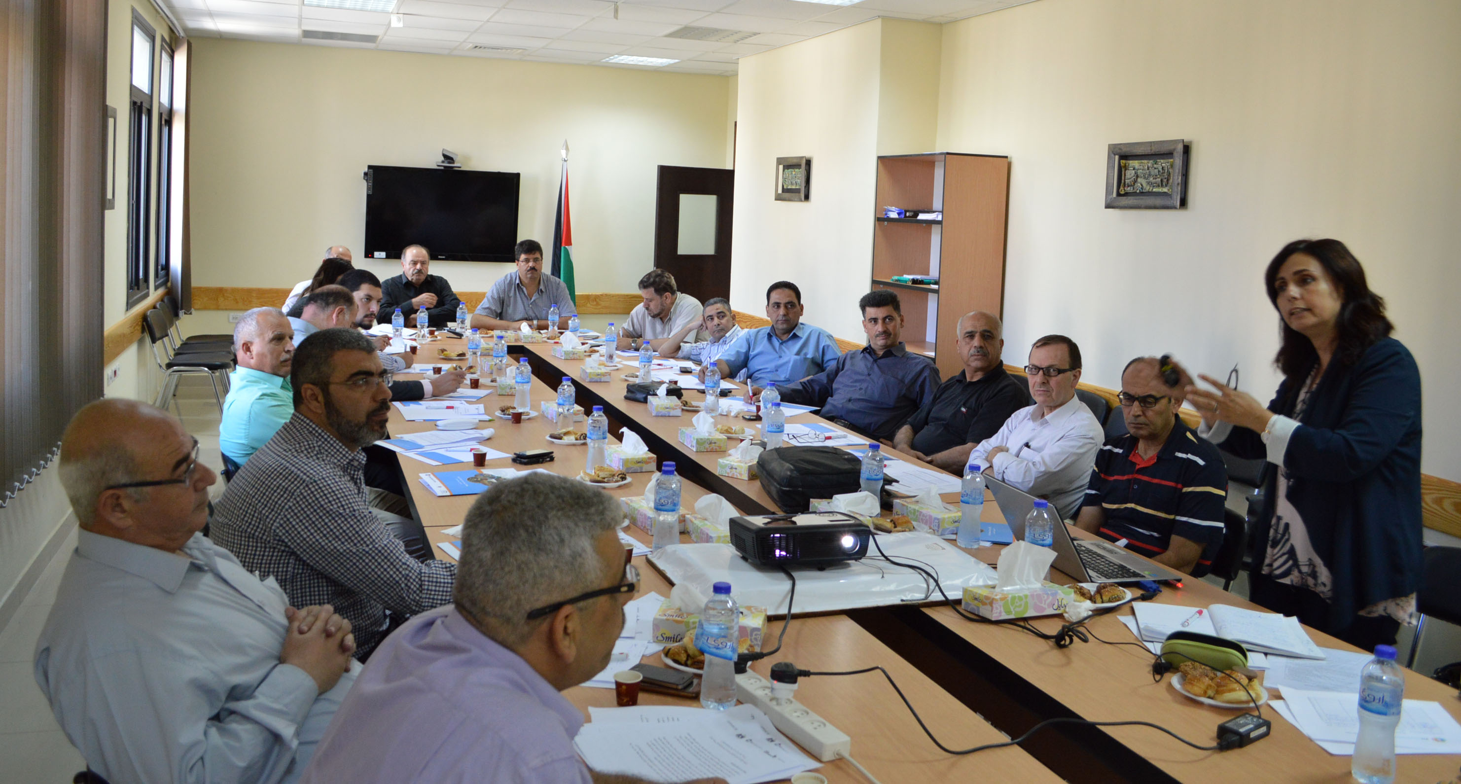 التربية تعقد ورشة عمل حول "أفضل السبل لتطبيق واعتماد برامج التعلم في بيئة العمل"